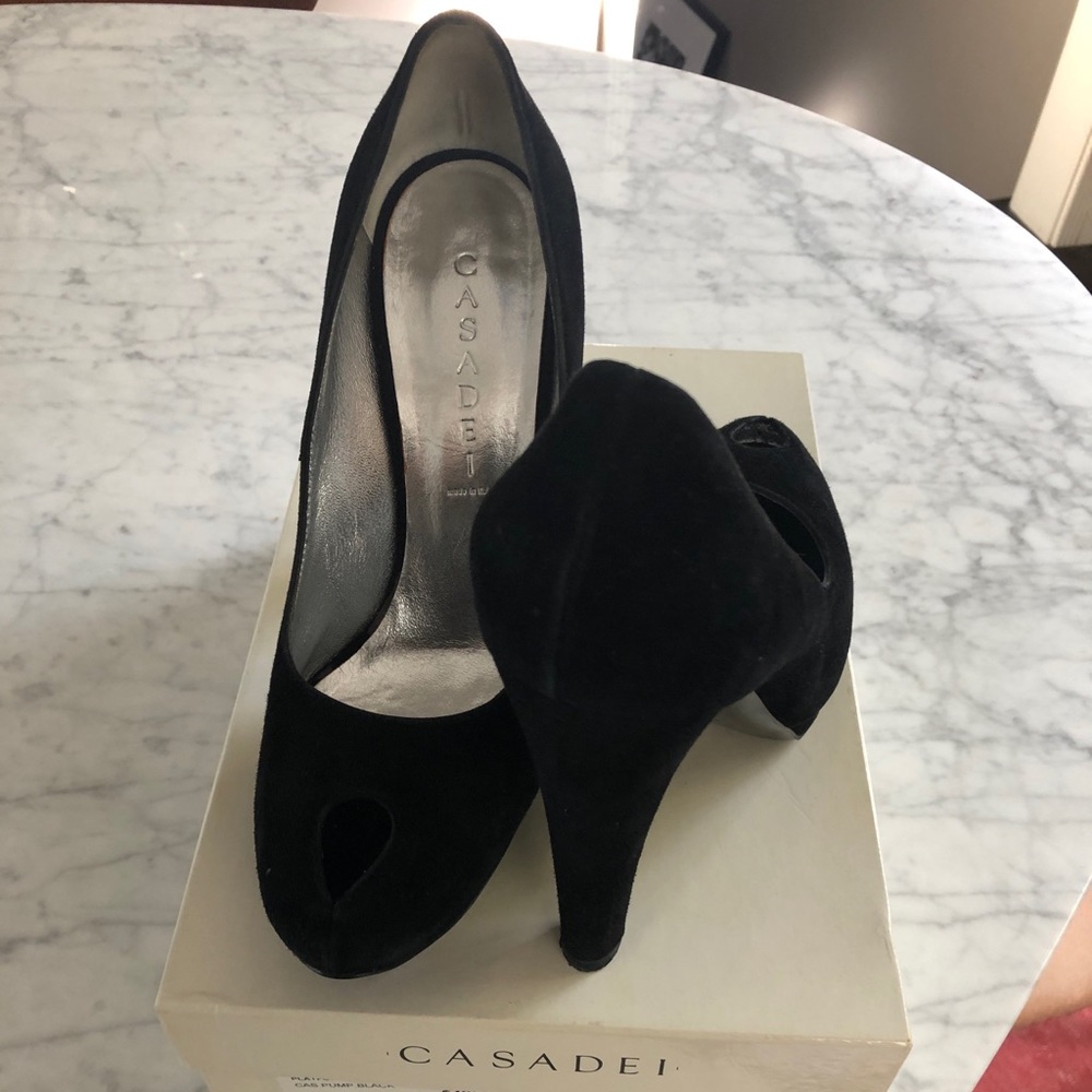 Casadei suede peeptoe black almost perfect! ❤️